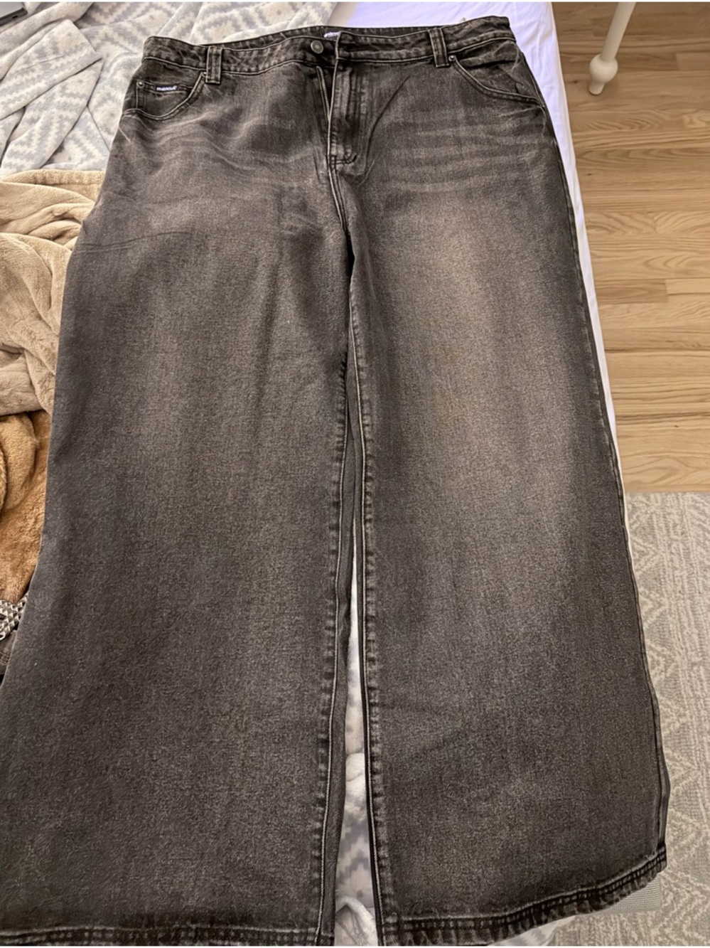 High-Rise Black Washed Wide-Leg Jeans with Front Slit